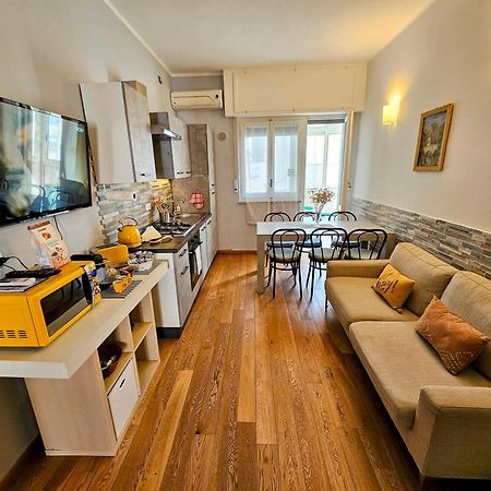 Baribello Apartment - 3 Bedrooms 3 Bathrooms - Bari Central Station Bagian luar foto