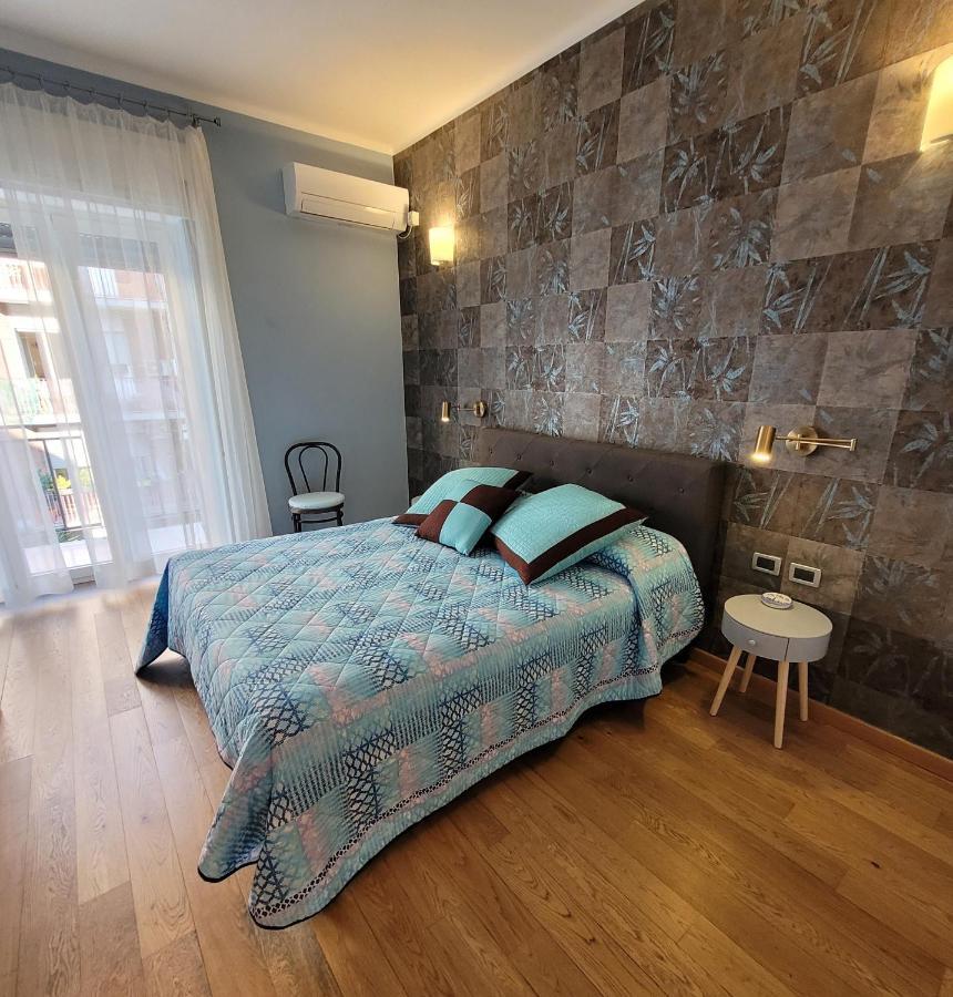Baribello Apartment - 3 Bedrooms 3 Bathrooms - Bari Central Station Bagian luar foto